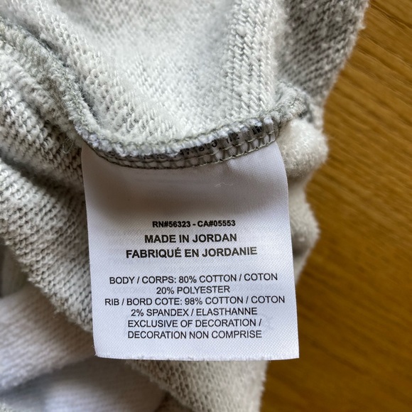 NIKE - White and Grey Cropped Crew Neck Sweatshirt - Picture 4 of 5